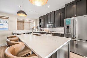 Vista at Big White Amazing Location View