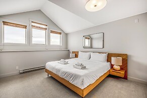 Vista at Big White Amazing Location View