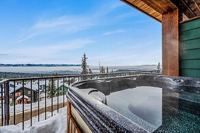 Vista at Big White Amazing Location View