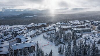 Vista at Big White Amazing Location View
