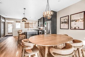 Vista at Big White Amazing Location View