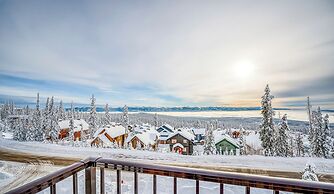Vista at Big White Amazing Location View
