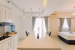 Homey And Big Studio Apartment At The Wave Kuningan