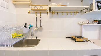 Cozy Living Studio Apartment At Tokyo Riverside Pik 2