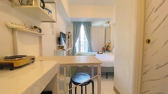 Cozy Living Studio Apartment At Tokyo Riverside Pik 2