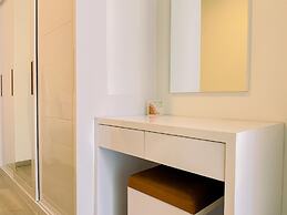 Comfort And Homey 2Br At Sudirman Suites Apartment