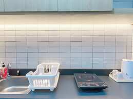 Cozy And Good Studio Sayana Bekasi Apartment