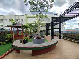 1Br With Pool View At Parahyangan Residence Apartment