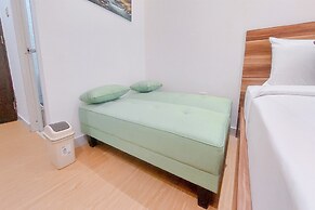 Comfy And Homey Studio At Sky View Apartment