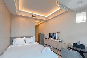 Simple And Relaxing Studio At Supermall Mansion Benson Apartment