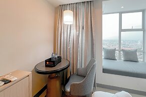 Simple And Relaxing Studio At Supermall Mansion Benson Apartment