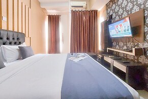 Best Place And Homey Studio Skylounge Tamansari Apartment