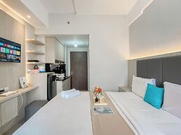 Warm And Restful Studio Transpark Juanda Bekasi Timur Apartment