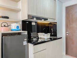 Warm And Restful Studio Transpark Juanda Bekasi Timur Apartment