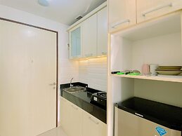 Good And Homey Studio Apartment At Transpark Cibubur