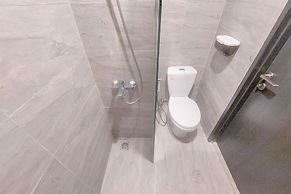 Cozy And Well Furnished Studio Collins Boulevard Apartment