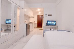 Good And Homey Studio At Sky House Alam Sutera Apartment