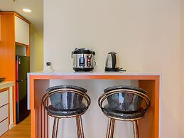 Comfort Living 1Br + Work Space At Meikarta Apartment