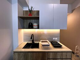 Compact And Best Choice Studio At Anderson Supermall Mansion Apartment