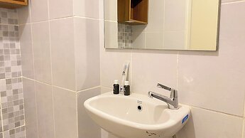 Restful Studio Apartment At Tokyo Riverside Pik 2