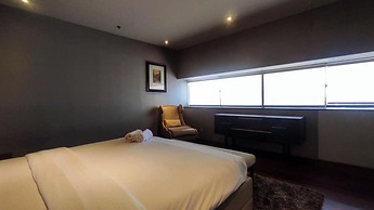 Apartment 3Br With River View In City Center At Sumatra36 Surabaya