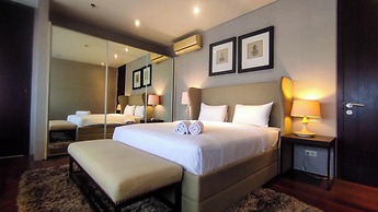Apartment 3Br With River View In City Center At Sumatra36 Surabaya