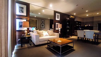 Apartment 3Br With River View In City Center At Sumatra36 Surabaya