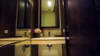 Apartment 3Br With River View In City Center At Sumatra36 Surabaya