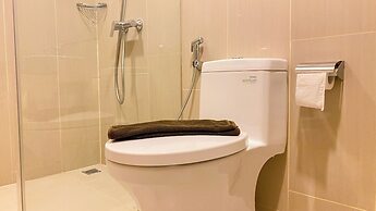 Spacious And Homey 2Br Apartment With Private Lift At The Kencana Resi