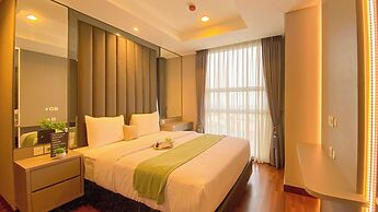 Spacious And Homey 2Br Apartment With Private Lift At The Kencana Resi