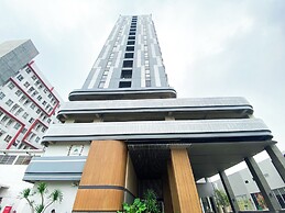 Simply Look Studio Monroe Tower Apartment