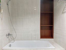 Comfort And Big 1Br At Vasanta Innopark Apartment