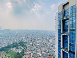 Comfort And Nice 2Br Apartment At Casa Grande Residence