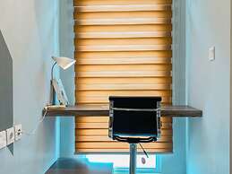 Cozy Living Studio Vasanta Innopark Apartment