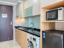 Good Deal And Scenic Studio At Menteng Park Apartment