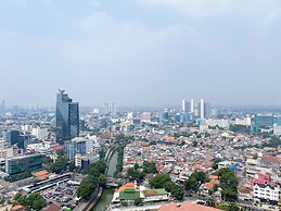 Good Deal And Scenic Studio At Menteng Park Apartment