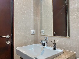 Good Deal And Scenic Studio At Menteng Park Apartment