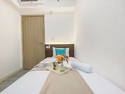 Homey And Modern Look 3Br At Meikarta With Balcon Apartment