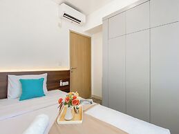 Homey And Modern Look 3Br At Meikarta With Balcon Apartment