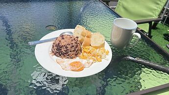 Rivera Family Airport Apartments