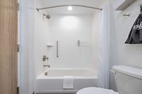 Home2 Suites Dallas I-30 Cockrell Hill