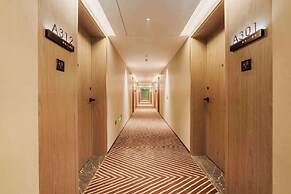 Howard Johnson by Wyndham Life Kunming Guandu Hotel