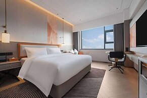 Howard Johnson by Wyndham Life Kunming Guandu Hotel