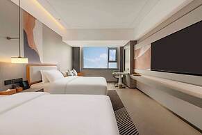 Howard Johnson by Wyndham Life Kunming Guandu Hotel