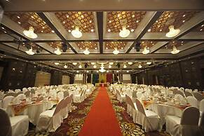 Ruean Phae Royal Park Hotel
