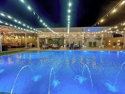 Ruean Phae Royal Park Hotel