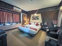 Ruean Phae Royal Park Hotel