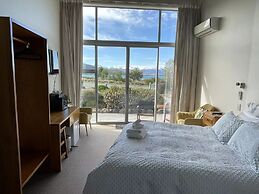 Three Rivers Lodge