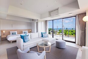 Hotel Shigira Mirage Beach Front