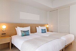 Hotel Shigira Mirage Beach Front